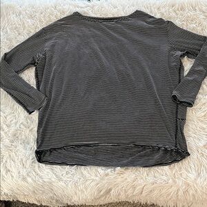 Lululemon striped long sleeve top 8